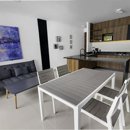 Angelina 28 Beachfront And Family Apartments - Modern And Relaxing Long Stays - 20 Min From Cancun Airport Puerto Morelos Eksteriør bilde