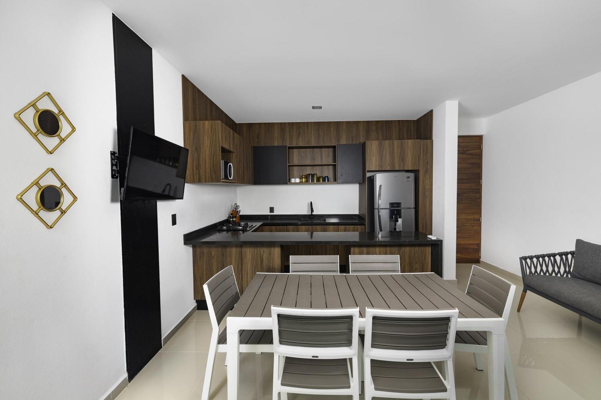Angelina 28 Beachfront And Family Apartments - Modern And Relaxing Long Stays - 20 Min From Cancun Airport Puerto Morelos Eksteriør bilde